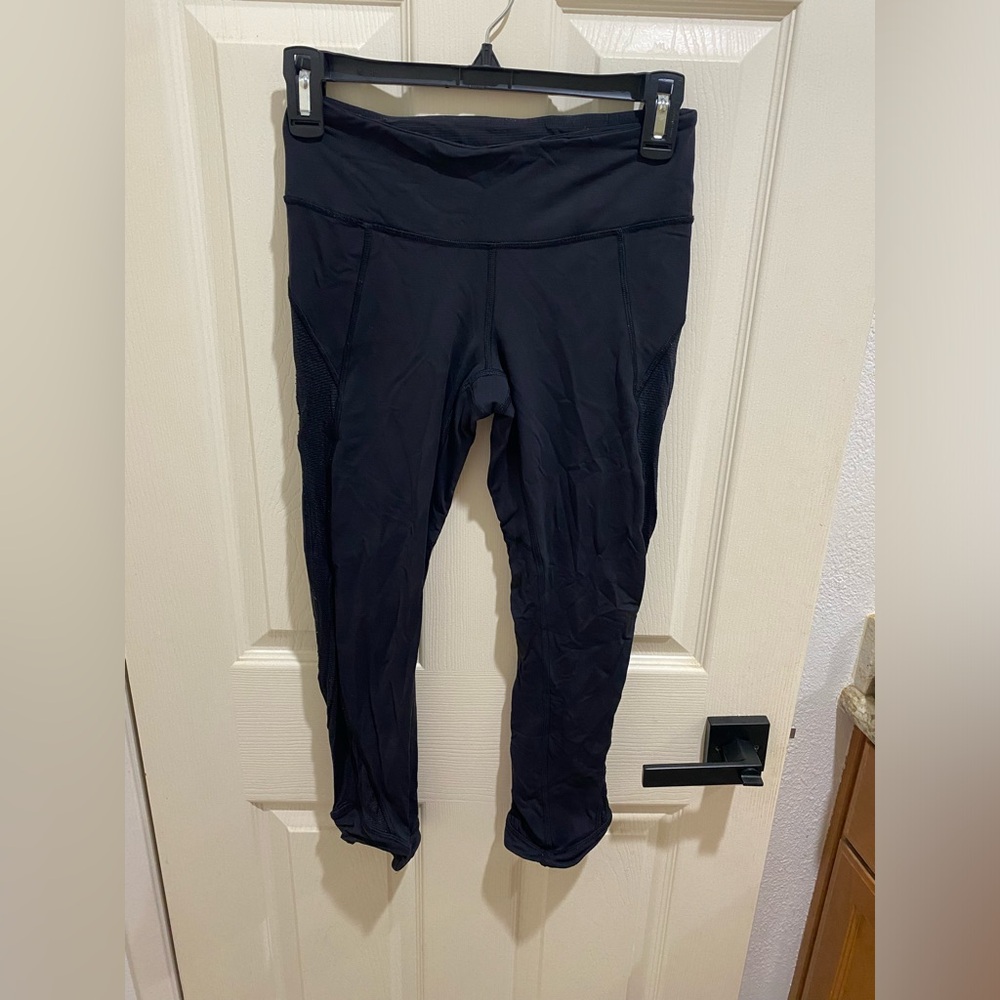 Lululemon cropped legging size 4